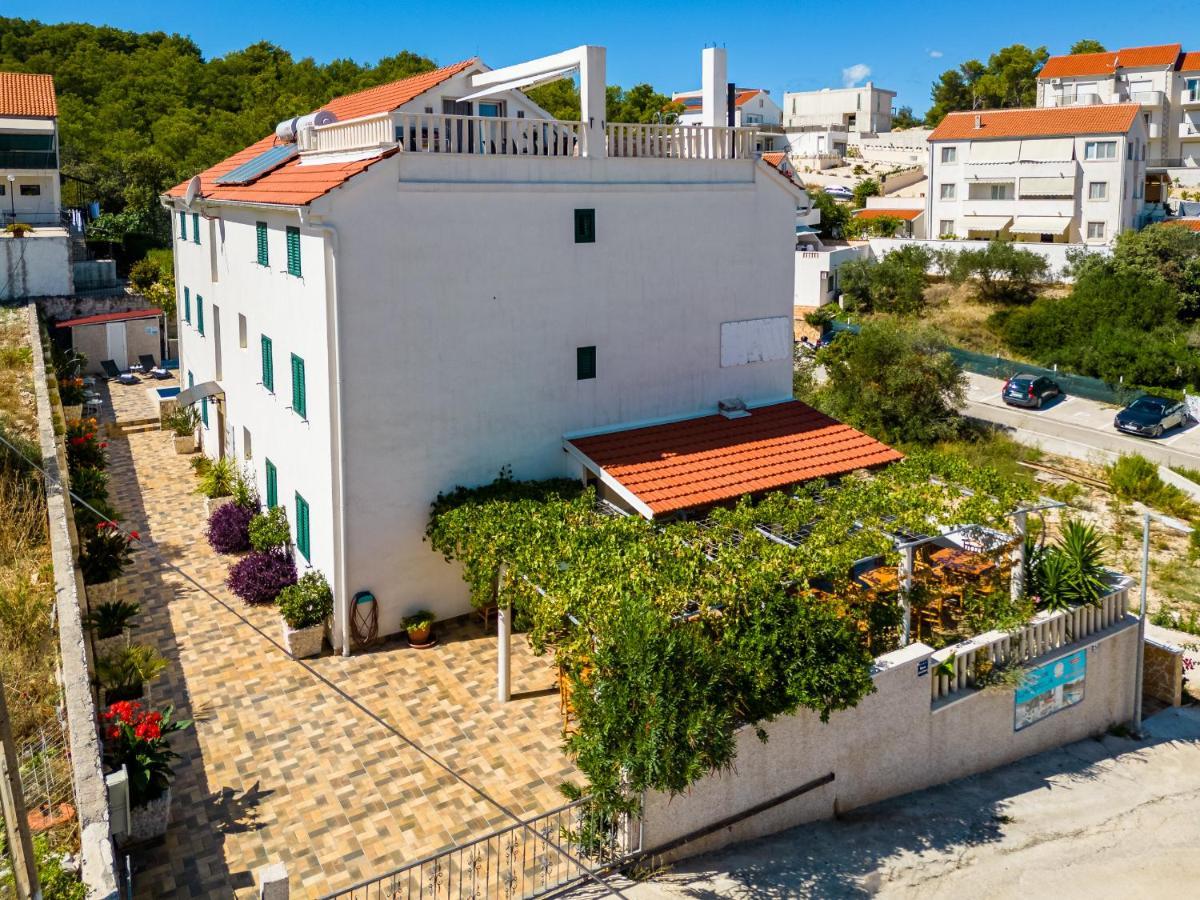 La Perla Apartments Sutivan Dış mekan fotoğraf