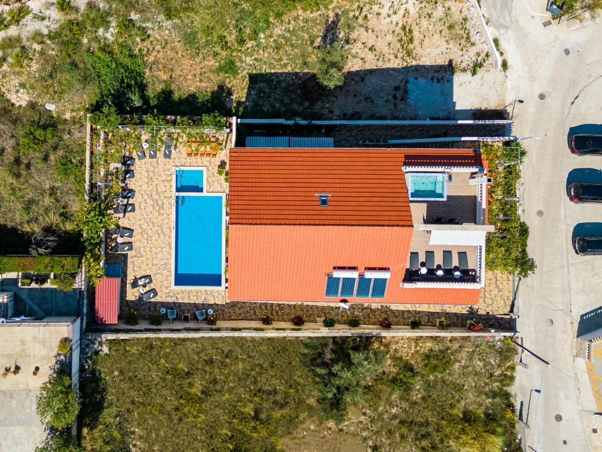 La Perla Apartments Sutivan Dış mekan fotoğraf