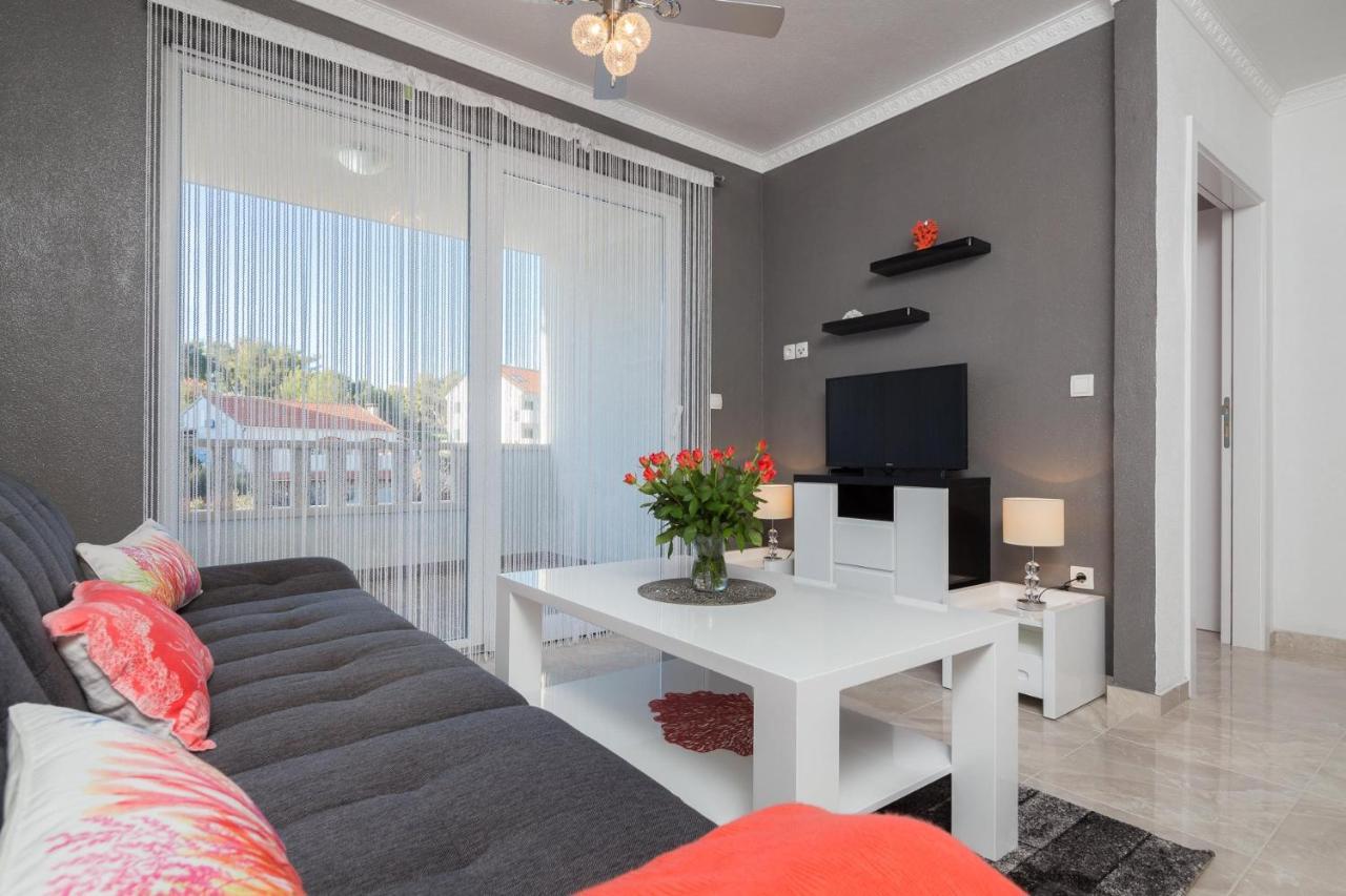 La Perla Apartments Sutivan Dış mekan fotoğraf