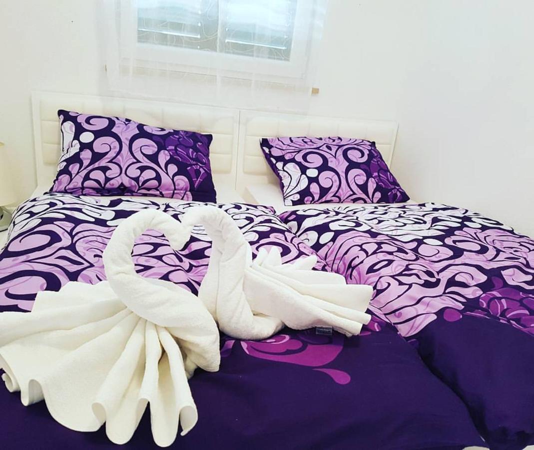 La Perla Apartments Sutivan Dış mekan fotoğraf