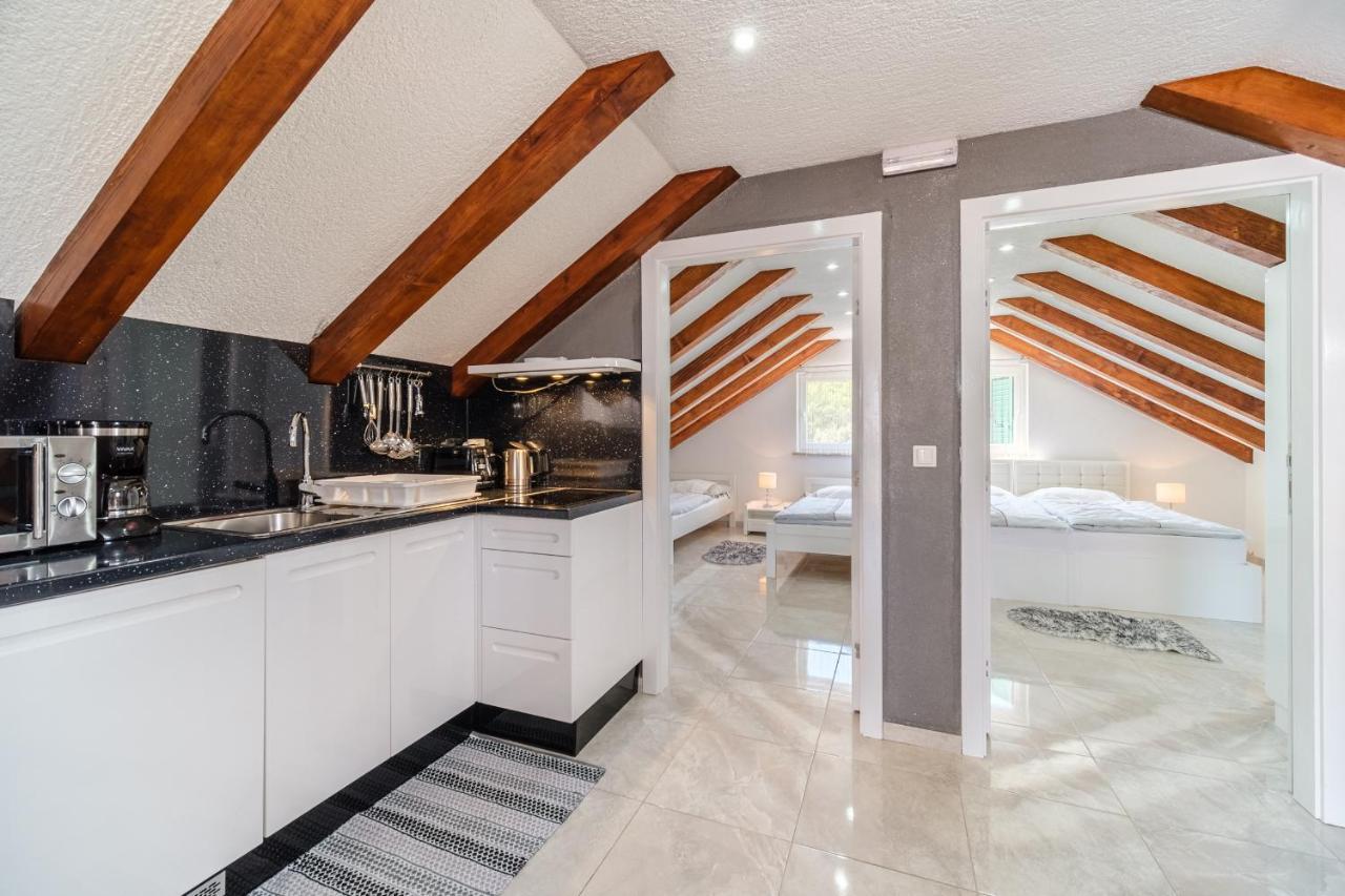 La Perla Apartments Sutivan Dış mekan fotoğraf
