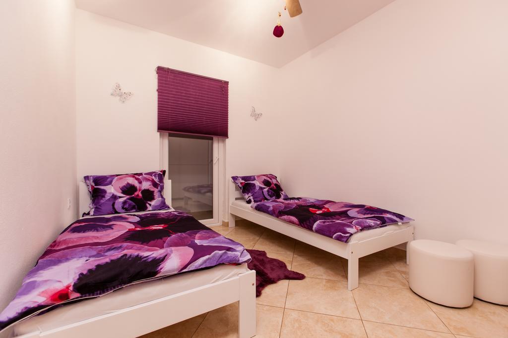 La Perla Apartments Sutivan Dış mekan fotoğraf