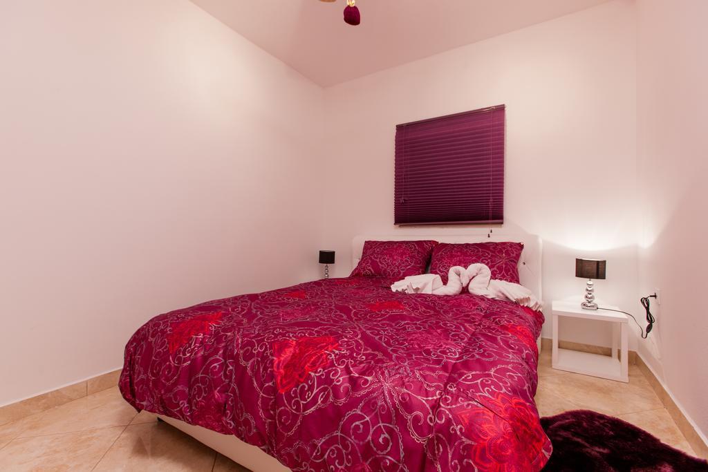 La Perla Apartments Sutivan Dış mekan fotoğraf
